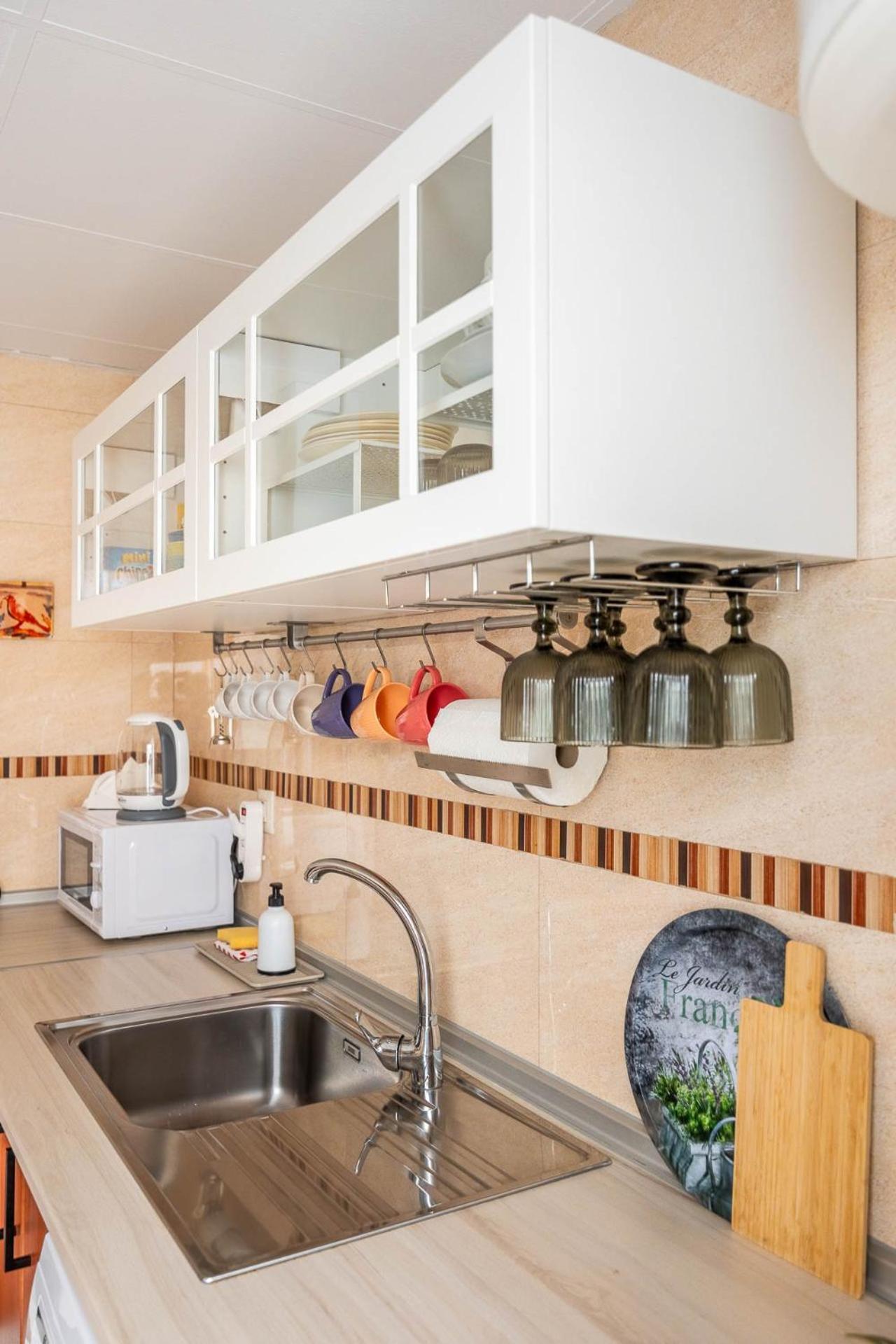 Piso Con Patio Privado Y Parking Nervion Sevilla Eksteriør billede
